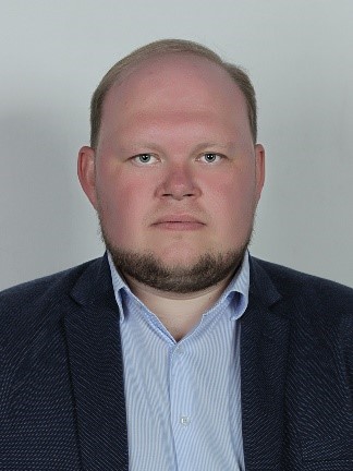 Грушкин Максим Николаевич.